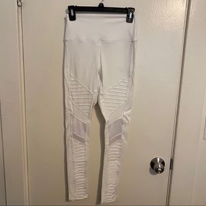 Yoga Women's High Waist Moto Legging